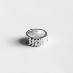 The Spike Ring
