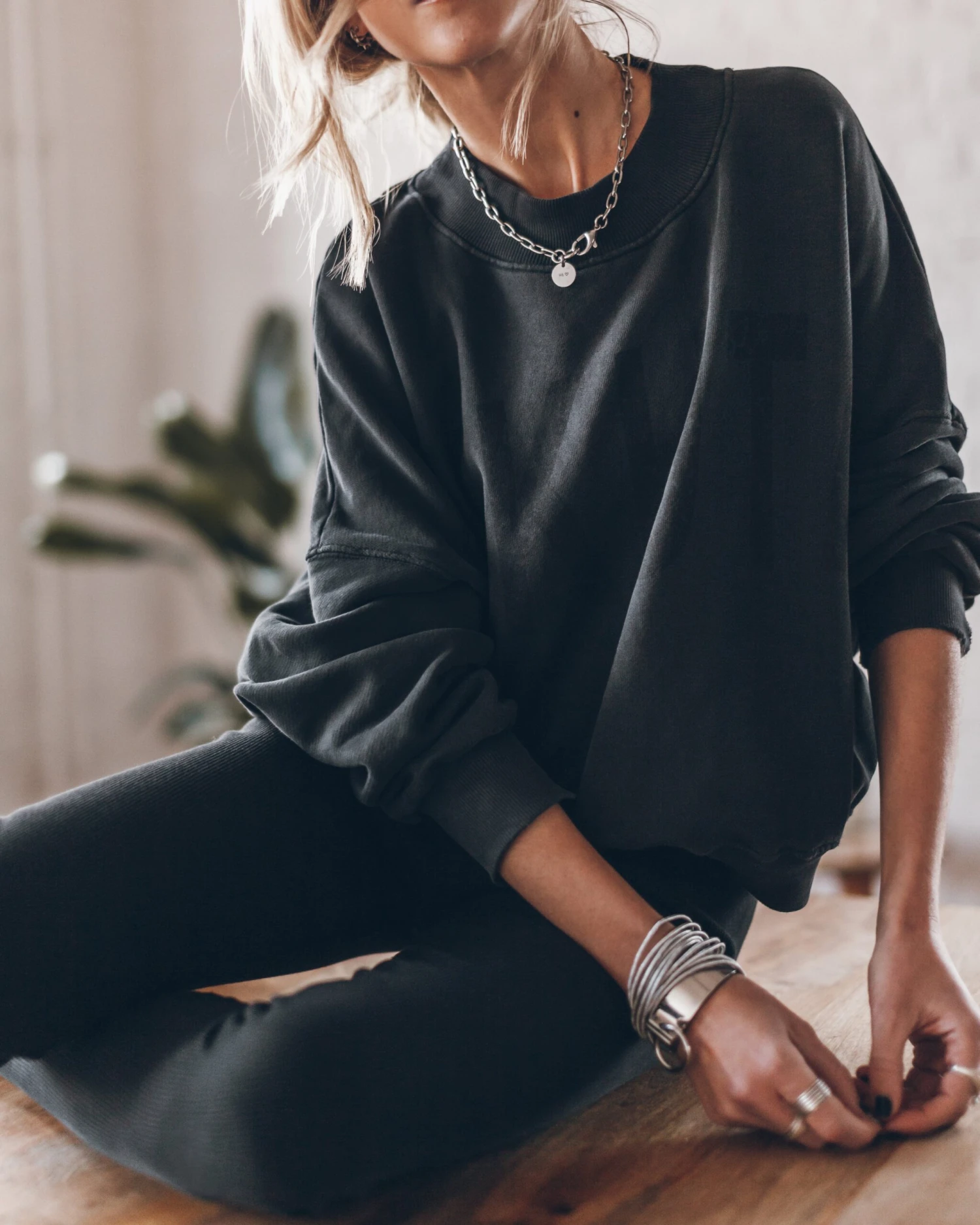 The Dark Mikuta Sweater 3 The Dark Mikuta Sweater