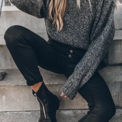 The Black Coated Jeans -Mikuta Store IMG 7819 scaled