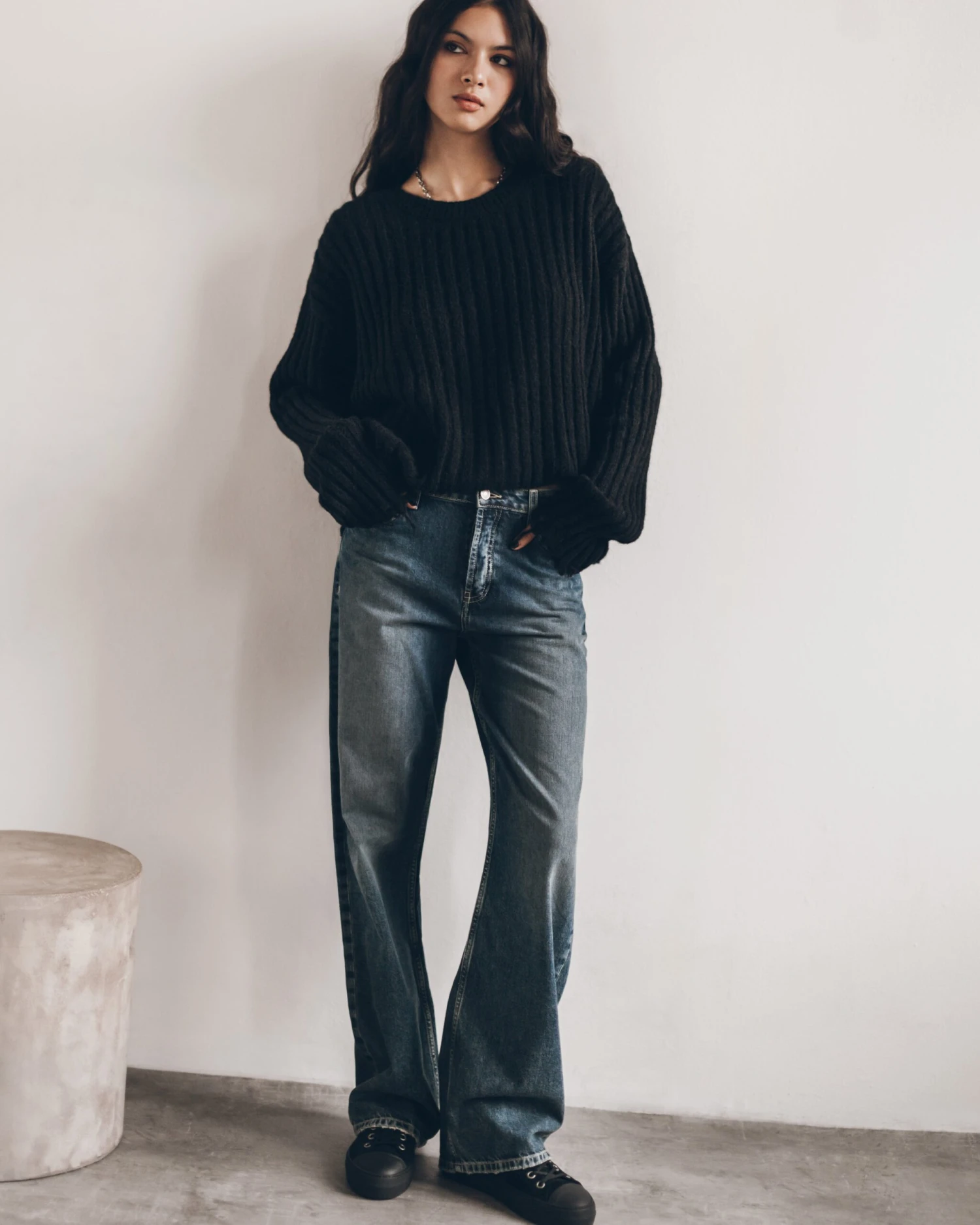 The Dark Blue Loose Jeans 3 The Dark Blue Loose Jeans