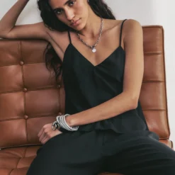 The Black Flowy Tank Top 12 The Black Flowy Tank Top -Mikuta Store mikuta black flowy tank top black flowy pants aya f SS25 3414 scaled