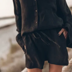 The Black Linen Shorts -Mikuta Store mikuta black linen shorts 3074 scaled