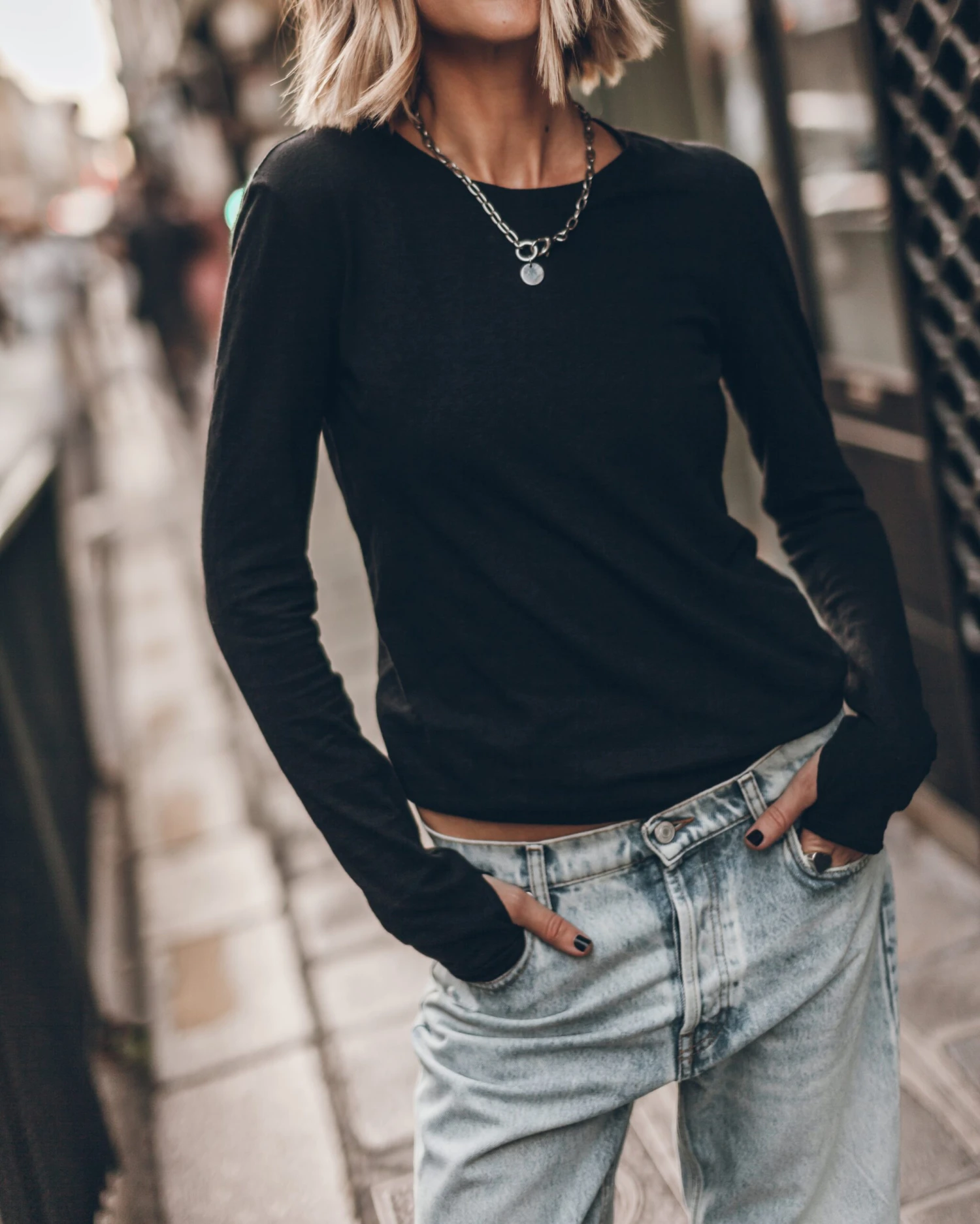 The Black Thin Linen Longsleeve 3 The Black Thin Linen Longsleeve