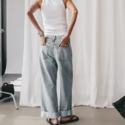 The White Standard Tank Top -Mikuta Store mikuta blue baggy jeans white standard tank top aya f SS25 2907 scaled