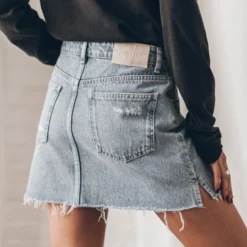 The Blue Slit Denim Skirt -Mikuta Store mikuta blue denim skirt alisa model 1 scaled
