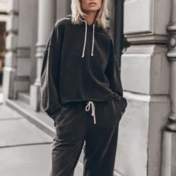 The Dark Cropped Base Hoodie