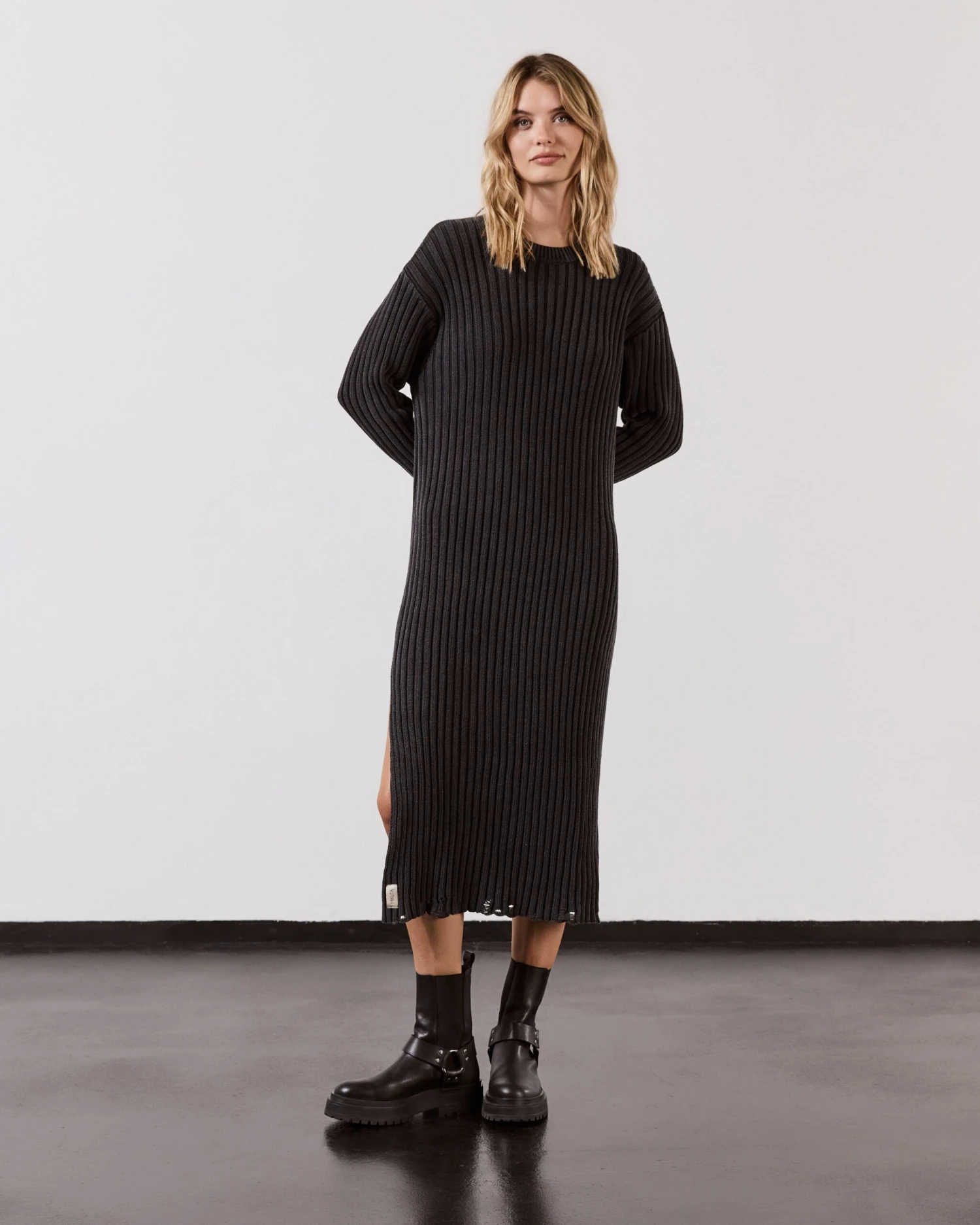 The Dark Faded Knit Longsleeve Dress 5 The Dark Faded Knit Longsleeve Dress - Image 3