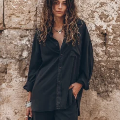 The Dark Loose Lyocell Shirt 13 The Dark Loose Lyocell Shirt -Mikuta Store mikuta dark loose lyocell shirt dark chill pants black studded leather sandals model aina 3057 scaled