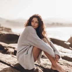 The Grey Oversized Knitted Cardigan 13 The Grey Oversized Knitted Cardigan -Mikuta Store mikuta grey oversized knitted cardigan model aina 7473 0add494c d405 4fe6 b286 6396d4e6315e scaled