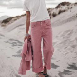 The Pink Baggy Jeans