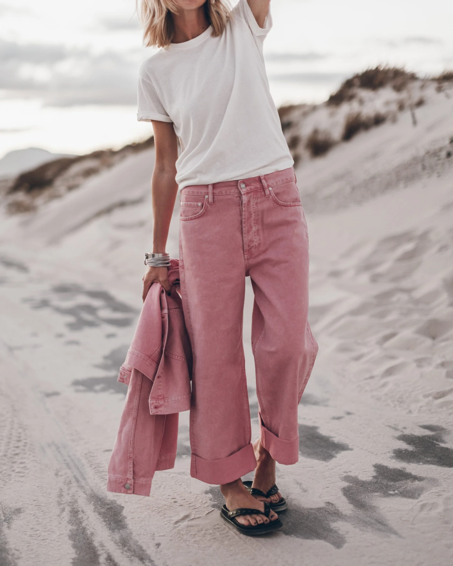 The Pink Baggy Jeans 3 The Pink Baggy Jeans