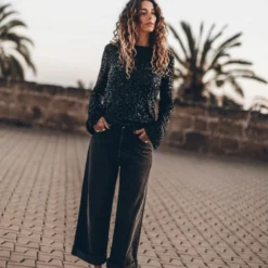 The Black Baggy Jeans 16 The Black Baggy Jeans -Mikuta Store mikuta the black sequin blouse the black baggy jeans aina b SS25 1512 1 scaled