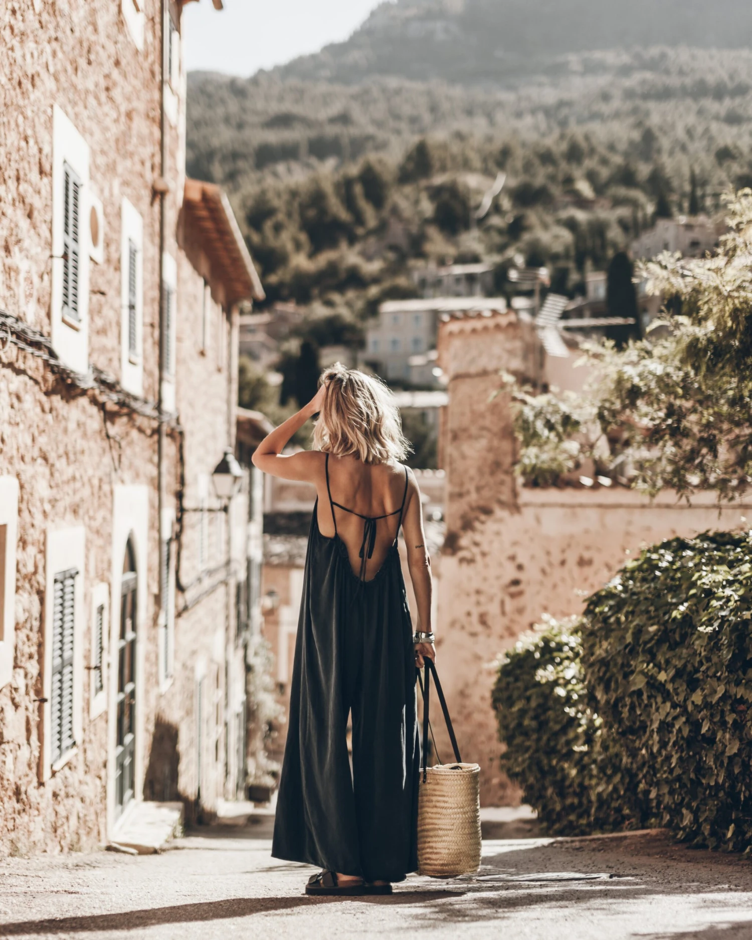 The Dark Flowy Jumpsuit 11 The Dark Flowy Jumpsuit - Image 9