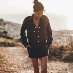 The Dark Pocket Shirt Dress 11 The Dark Pocket Shirt Dress -Mikuta Store mikuta the dark pocket shirt dress the black buckle boots emma a SS25 9542 scaled