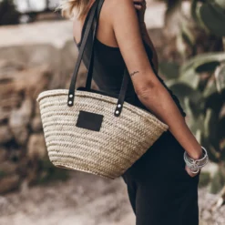 The Black Loose Linen Pants 7 The Black Loose Linen Pants -Mikuta Store mikuta the small cesta bag the black loose linen pants the dark regular tank top the black leather buckle sandals 7906 scaled