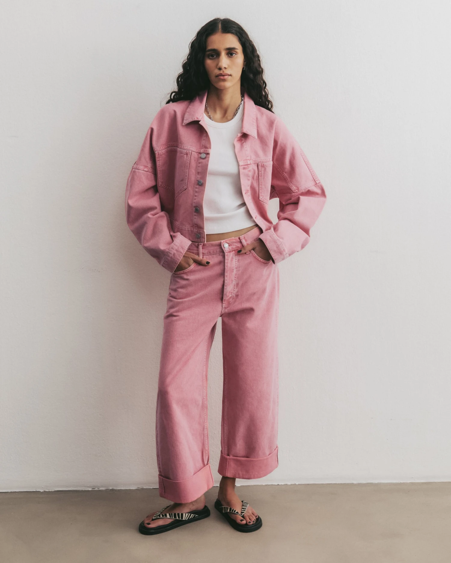 The Pink Baggy Jeans 8 The Pink Baggy Jeans - Image 6