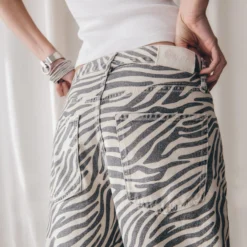The Zebra Baggy Jeans -Mikuta Store mikuta white standard tank top zebra baggy jeans marie c SS25 1344 scaled