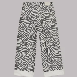 The Zebra Baggy Jeans -Mikuta Store mikuta zebra baggy jeans 2