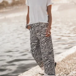 The White Regular Cotton T-Shirt -Mikuta Store mikuta zebra baggy jeans white regular cotton t shirt black studded leather sandals 9915 f5821561 b1d0 4656 a1e2 1d137ca81333 1 scaled